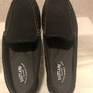 Wmn’s Black Eastland Leather Loafers